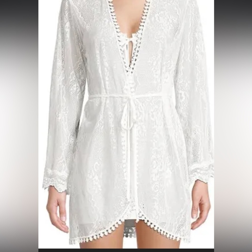 In Bloom lace robe